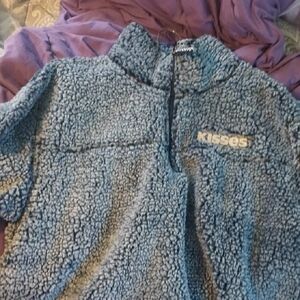 Kiss Blue Fleece Pullover